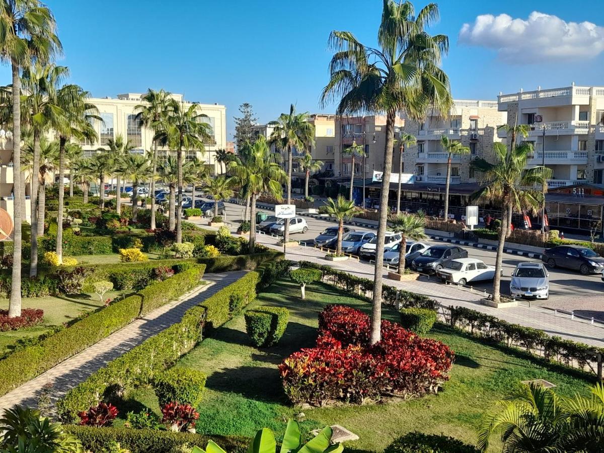 Luxury Duplex Mamoura Beach: Vip Beachfront With Helnan Views *